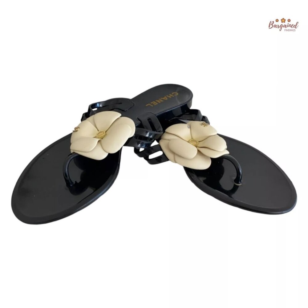 Authentic CHANEL CC Black/White Jelly Camelia Rubber Thong Flip Flop Size 38/8